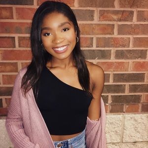 Meet your Posher, Stephanie